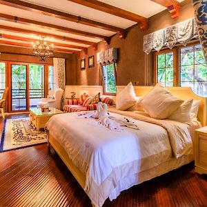 Deluxe Bungalow
